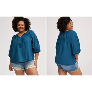 Torrid Challis Raglan 3/4 Sleeve Top‎ in Blue Size 2